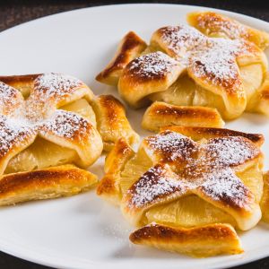 ciastka francuskie z ananasem