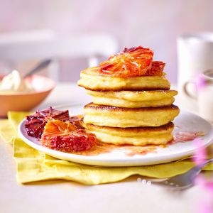 Placki z ricotty z czerwoną pomarańczą