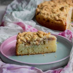 ciasto z rabarbarem i kruszonką