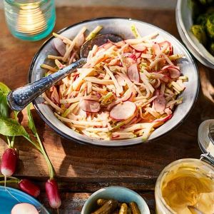 Remulada z jabłek i rzodkiewek