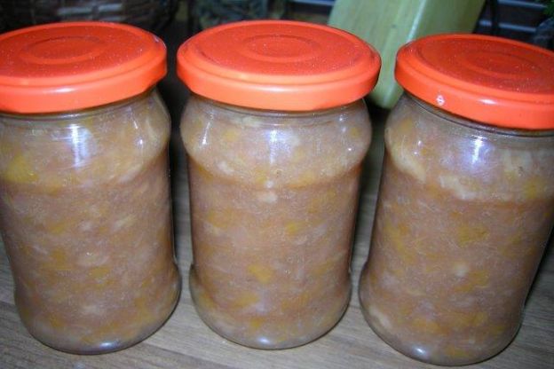 Omlet owocowy przepis