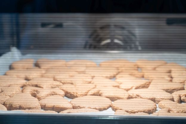 kruche-ciasteczka-pieczenie