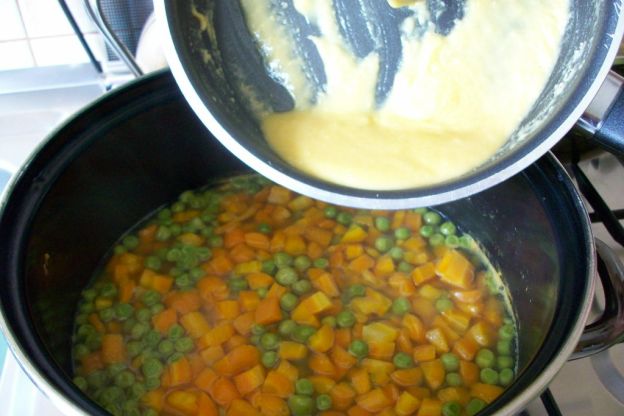 marchewka-z-groszkiem-zasmazka