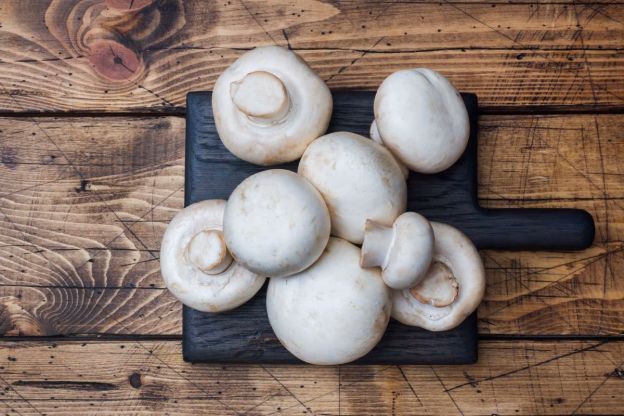 iStock-pieczarki-min