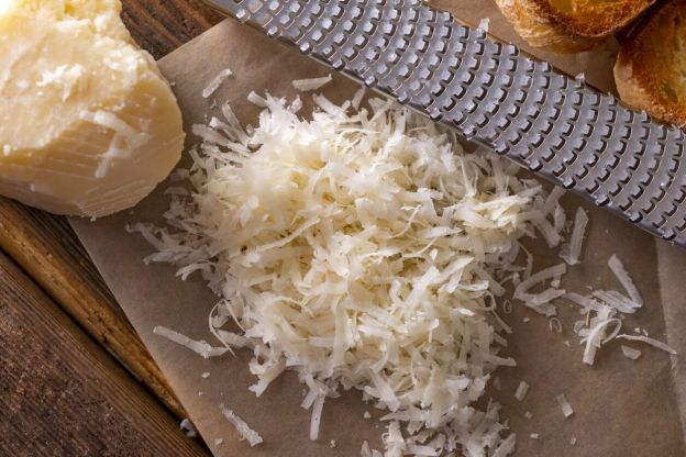 tarty-ser-parmezan-fot.iStock-min (1)