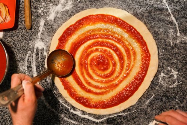 pizza-hawajska-przygotowanie