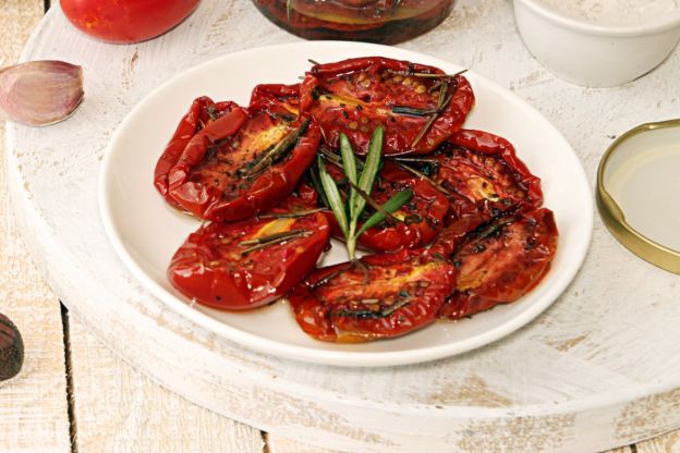 Śledzie w pomidorach