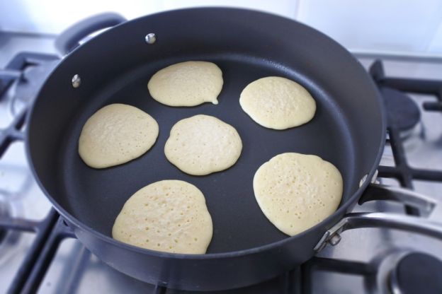 Pancakes smażenie