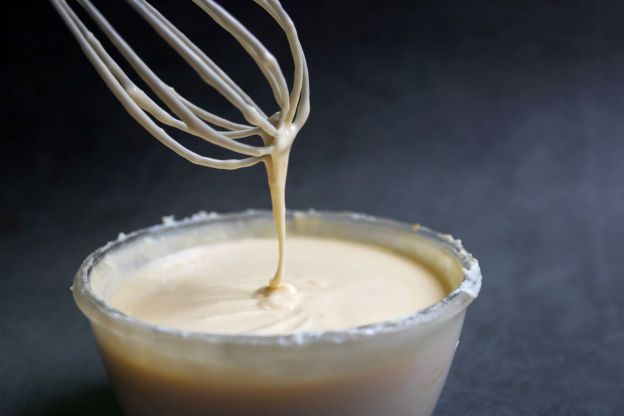 Sernik bez spodu - masa