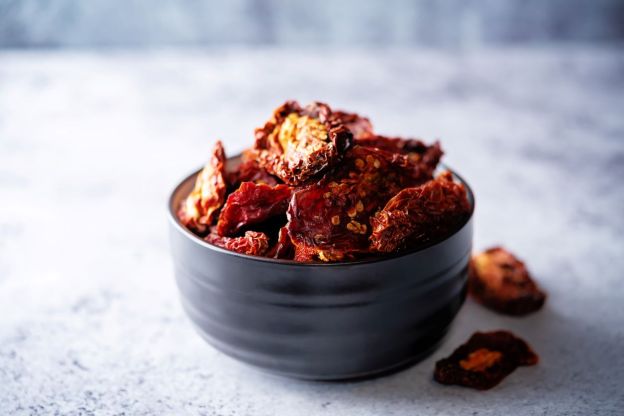 Suszone pomidory - hummus