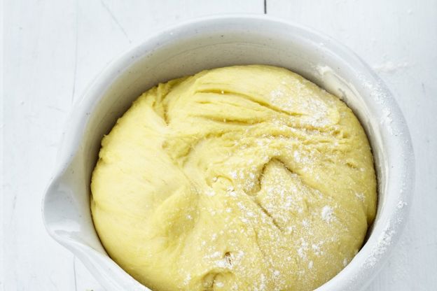 Mąka ciasto drożdżowe