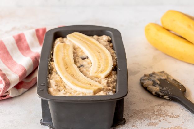 Wegański chlebek bananowy dekoracja