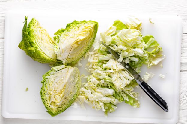 kapusta z koperkiem - poszatkowana