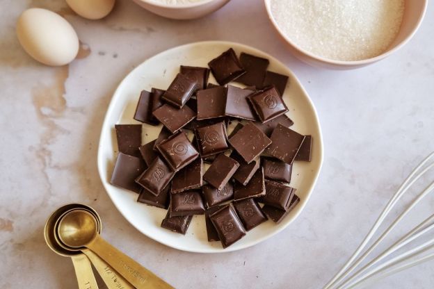 Brownie z masłem orzechowym – przygotowanie składników