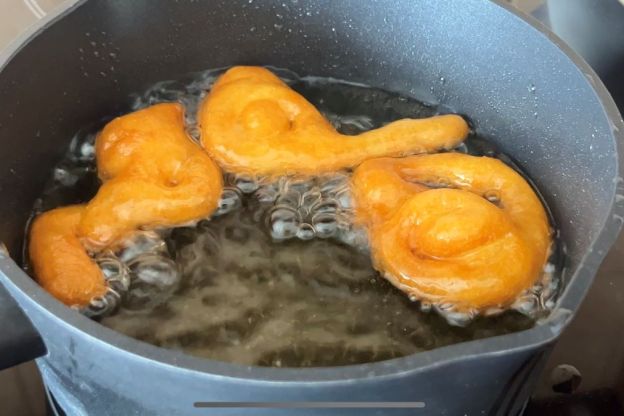 Jalebi – smażenie