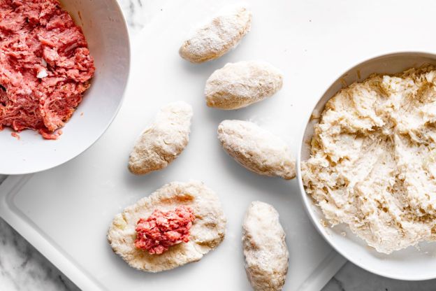 Kartacze – formowanie klusek