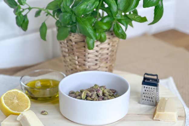 Pesto pistacjowe – przygotowanie pistacji