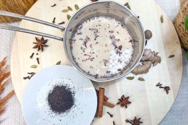 masala-chai-z-herbatą