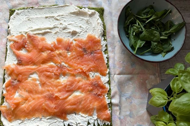 keto rolada szpinakowa - nadzienie