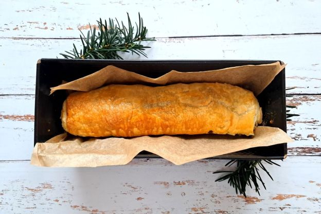 makowiec z ciasta francuskiego - gotowy