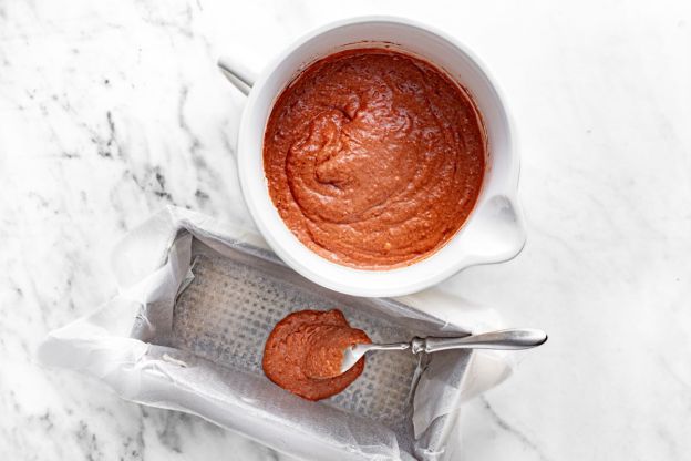 piernik pomidorowy - pieczenie