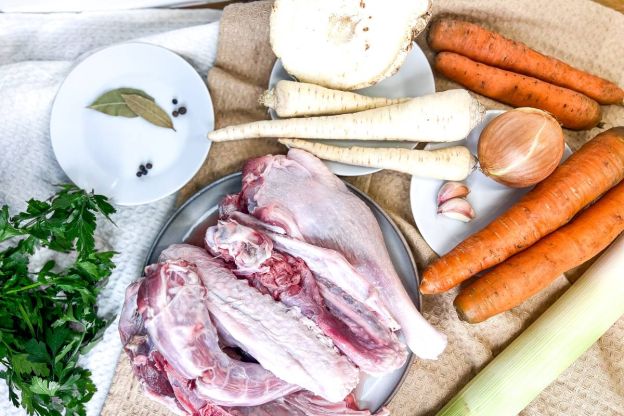 rosół z gęsi - przygotowanei gęsi