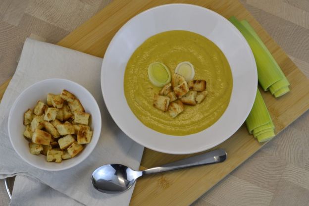 zupa krem z pora - podanie