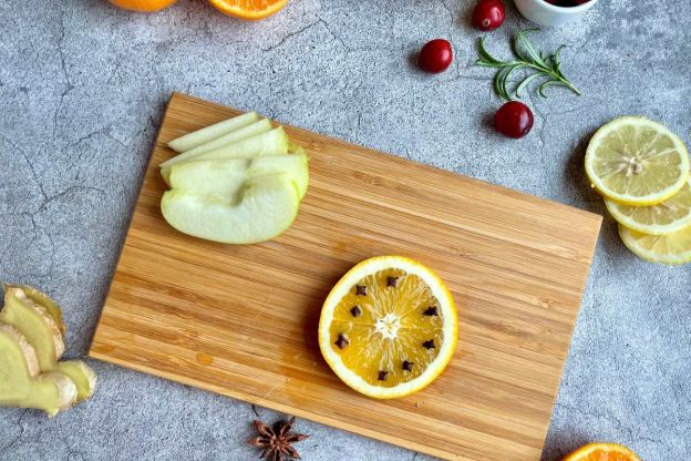 herbata zimowa - przygotowanie owoców