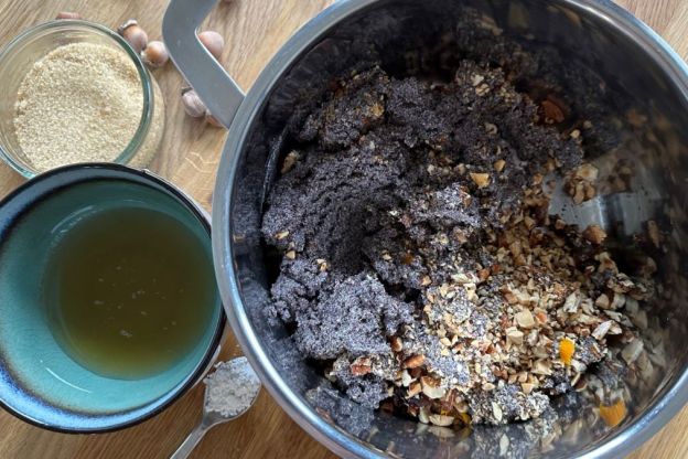 makowiec bezglutenowy - składniki na masę makową