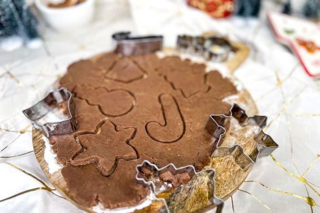 pierniczki na choinkę - wałkowanie