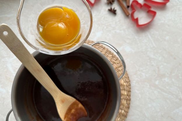 pierniki bezglutenowe - masa piernikowa z jajkiem