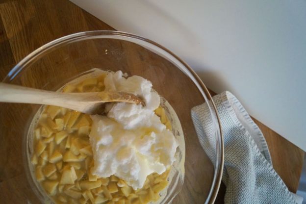 racuchy bezglutenowe - ciasto z jabłkami i białkami