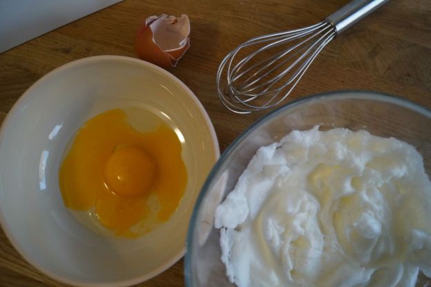 racuchy bezglutenowe - jajka