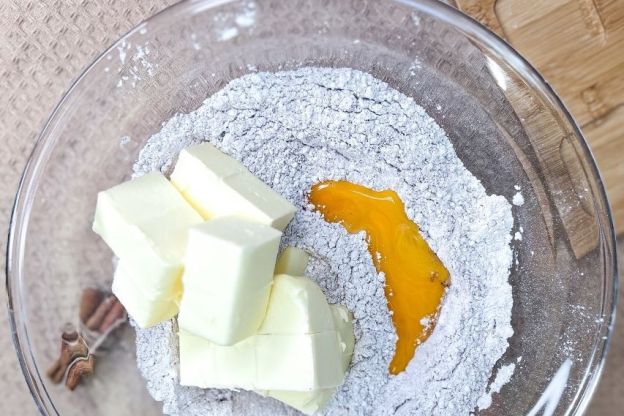 sernik piernikowy - składniki na ciasto