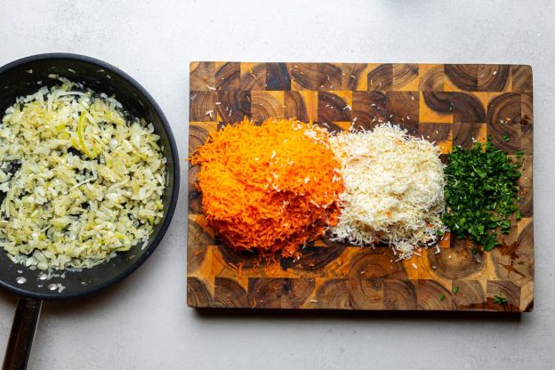 wegańskie gołąbki  - przygotowanie warzyw