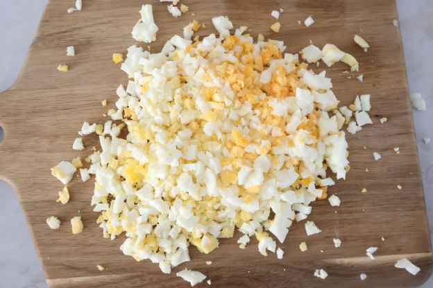 sałatka jarzynowa - przygotowanie jajek