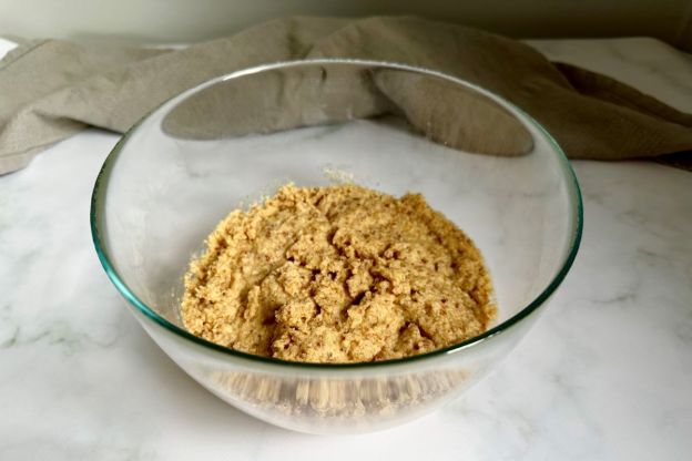 keto bułki - mieszanie ciasta