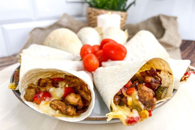 rożki z tortilli z kurczakiem