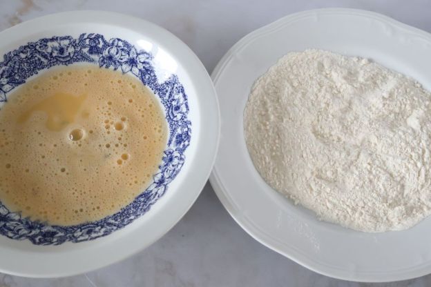 kurczak w panko - przygotowanie panierki