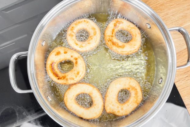 oponki serowe - smażenie