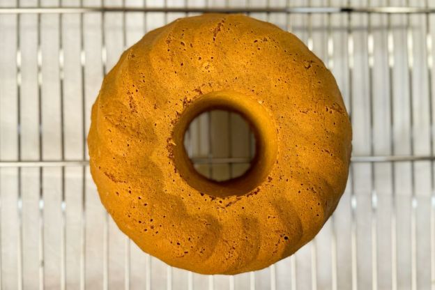 babka z żółtek - dekorowanie