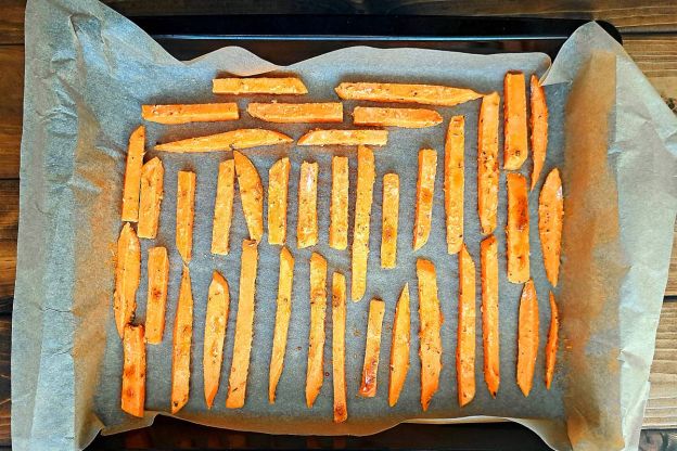 frytki z batatów - pieczenie