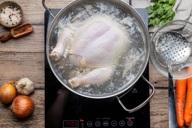 rosół z kury - gotowanie kury