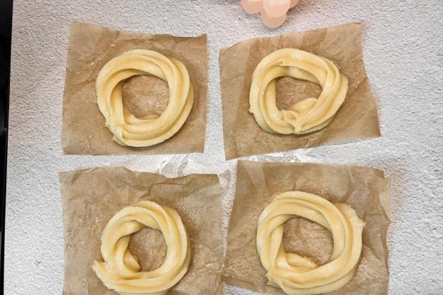 pączki hiszpańskie - formowanie