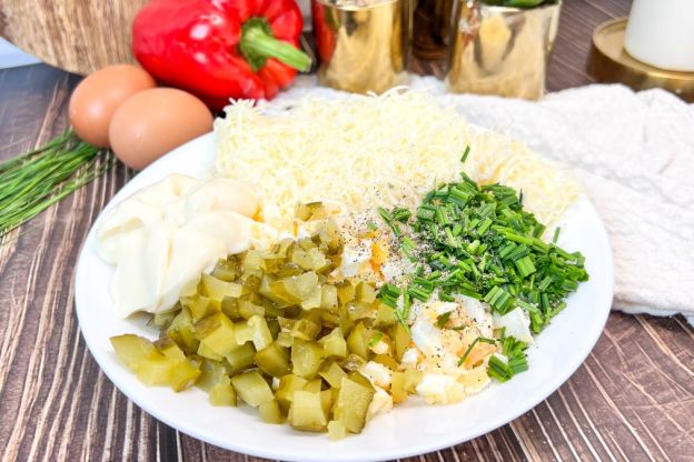 roladki z szynki - składniki na farsz jajeczny