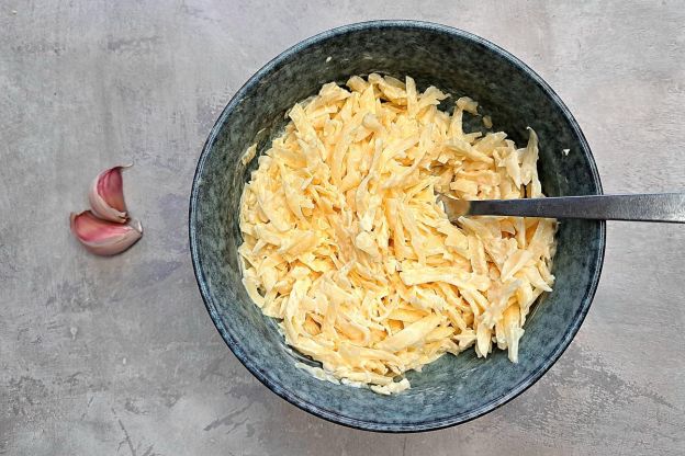 tort sałatkowy - masa serowa