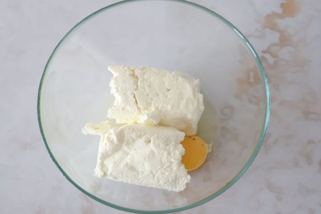 kluski leniwe na słodko - twaróg z jajkiem