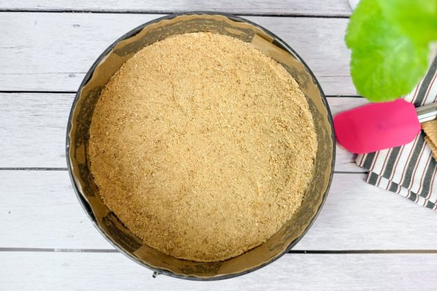 sernik z białą czekoladą - spód