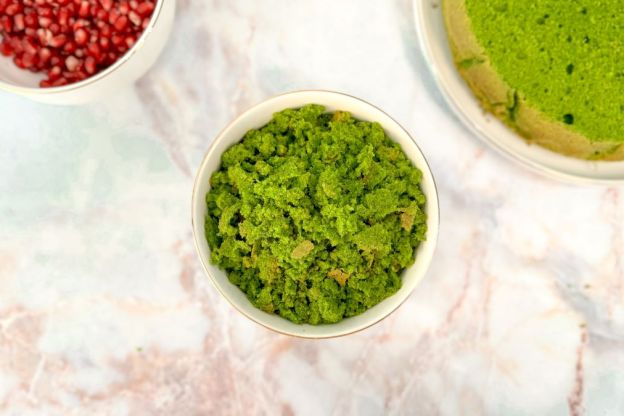 ciasto leśny mech - elementy dekoracji