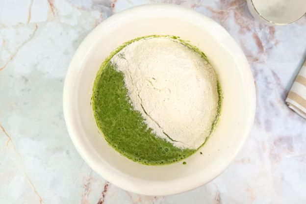 ciasto leśny mech - miksowanie masy